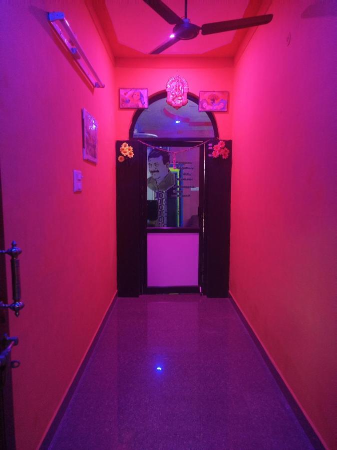 Linga Homestay 2Bhk Канчипурам Экстерьер фото